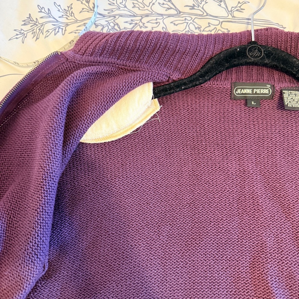 JEANNE PIERRE Women's Zip-Up Sweater in Rich Burgundy - Picture 10 of 10